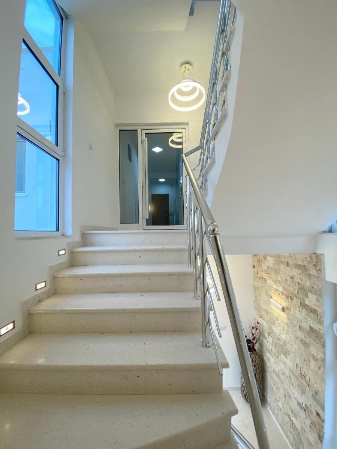 Apartmens Xhenis Lux Ulcinj Buitenkant foto