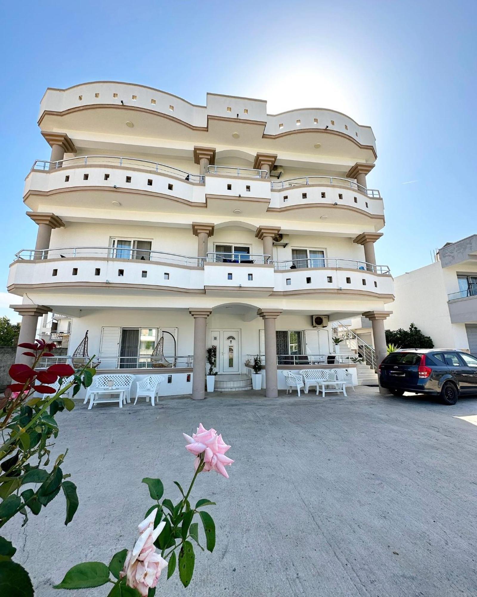 Apartmens Xhenis Lux Ulcinj Buitenkant foto