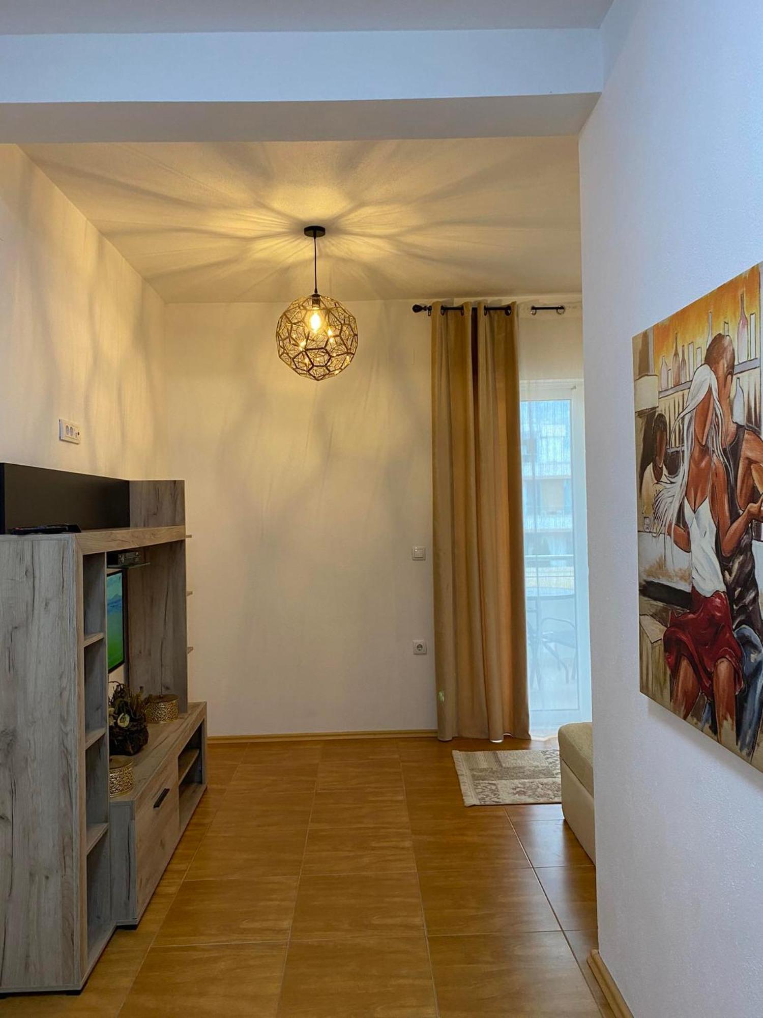 Apartmens Xhenis Lux Ulcinj Buitenkant foto