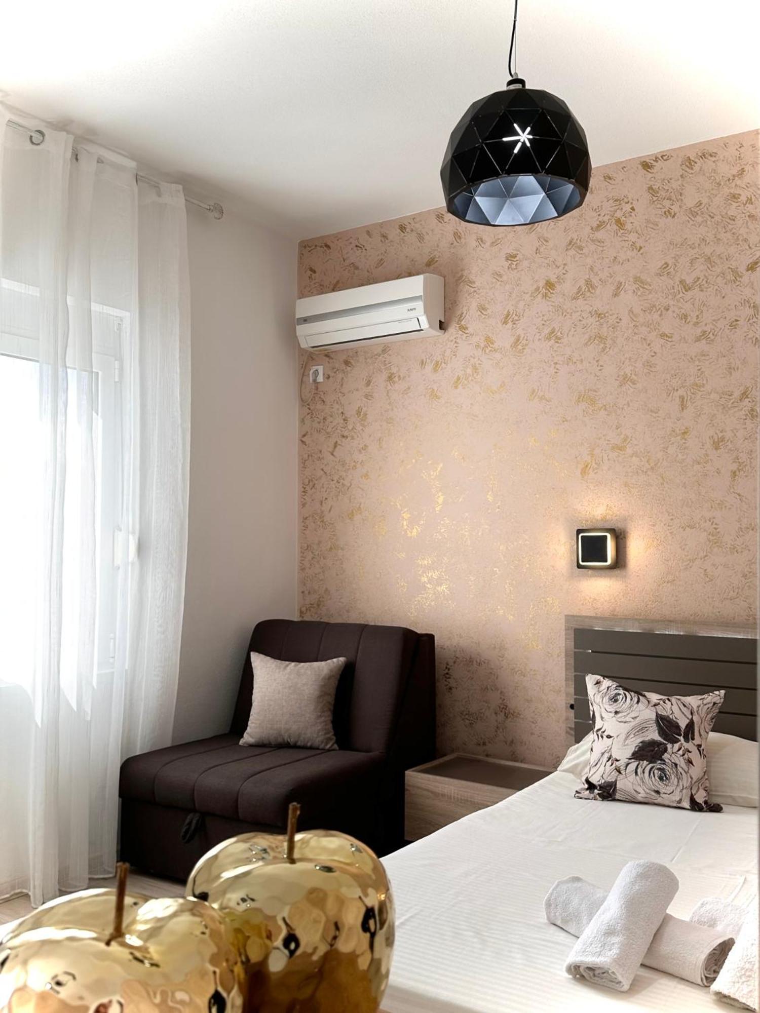 Apartmens Xhenis Lux Ulcinj Buitenkant foto
