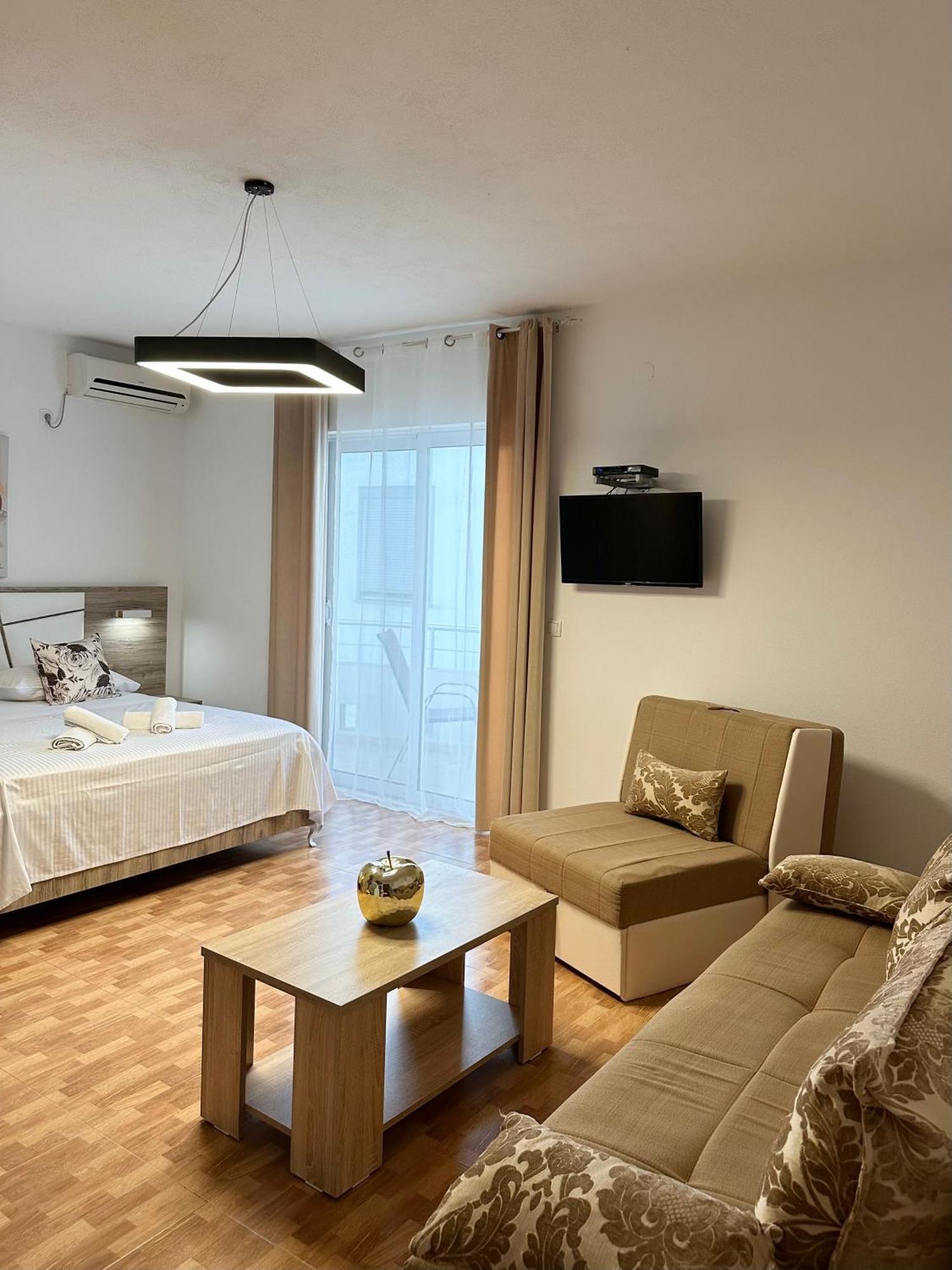 Apartmens Xhenis Lux Ulcinj Buitenkant foto