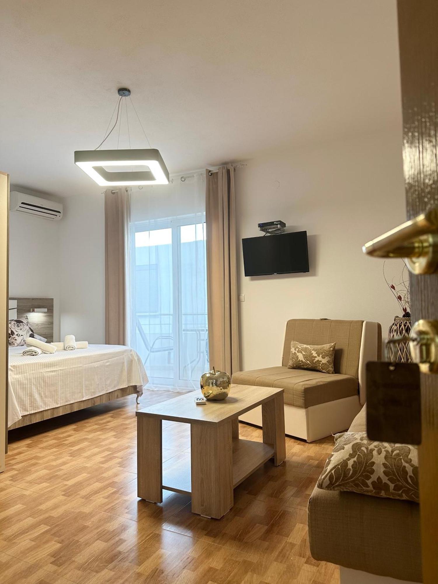 Apartmens Xhenis Lux Ulcinj Buitenkant foto