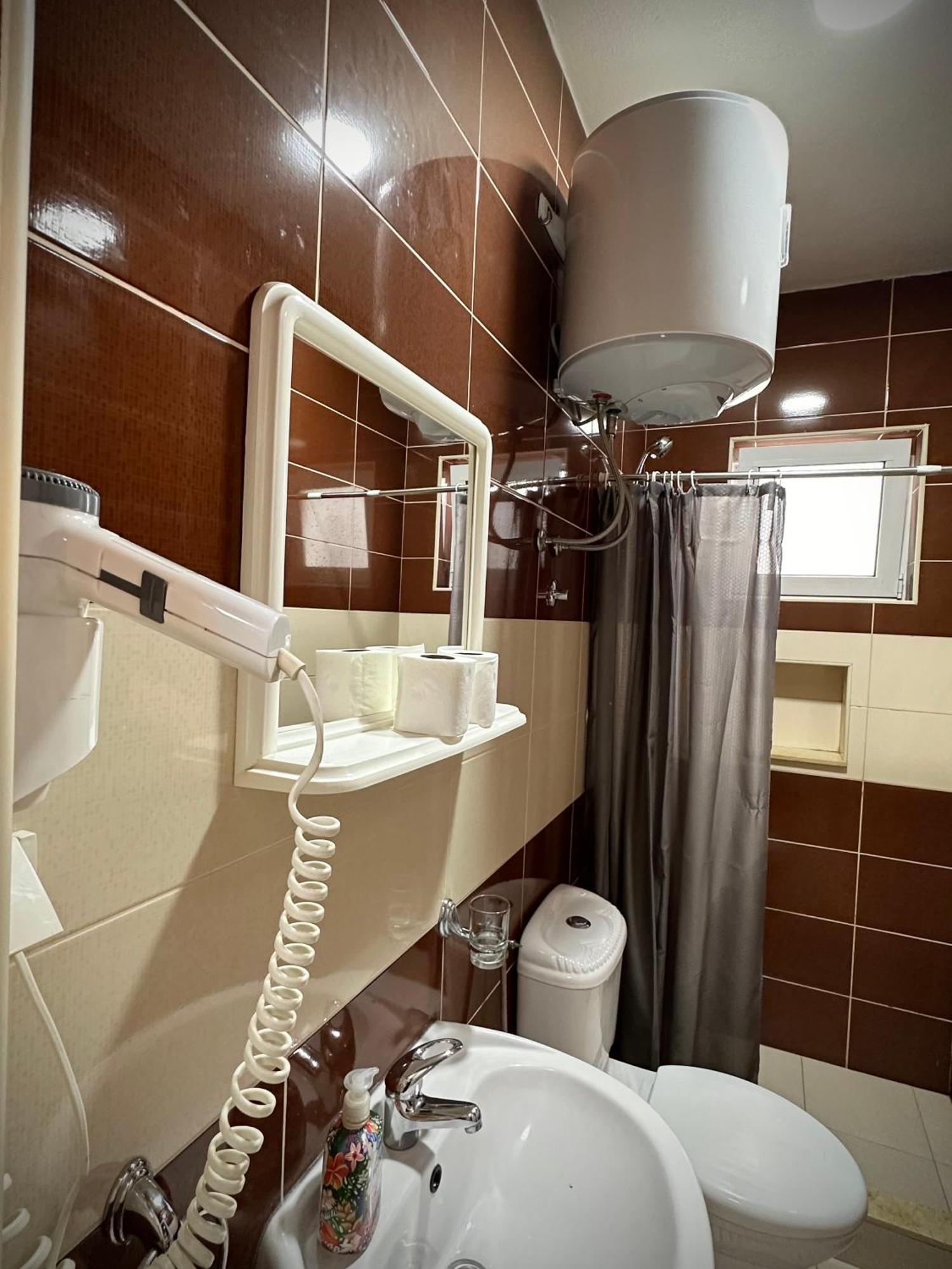 Apartmens Xhenis Lux Ulcinj Buitenkant foto