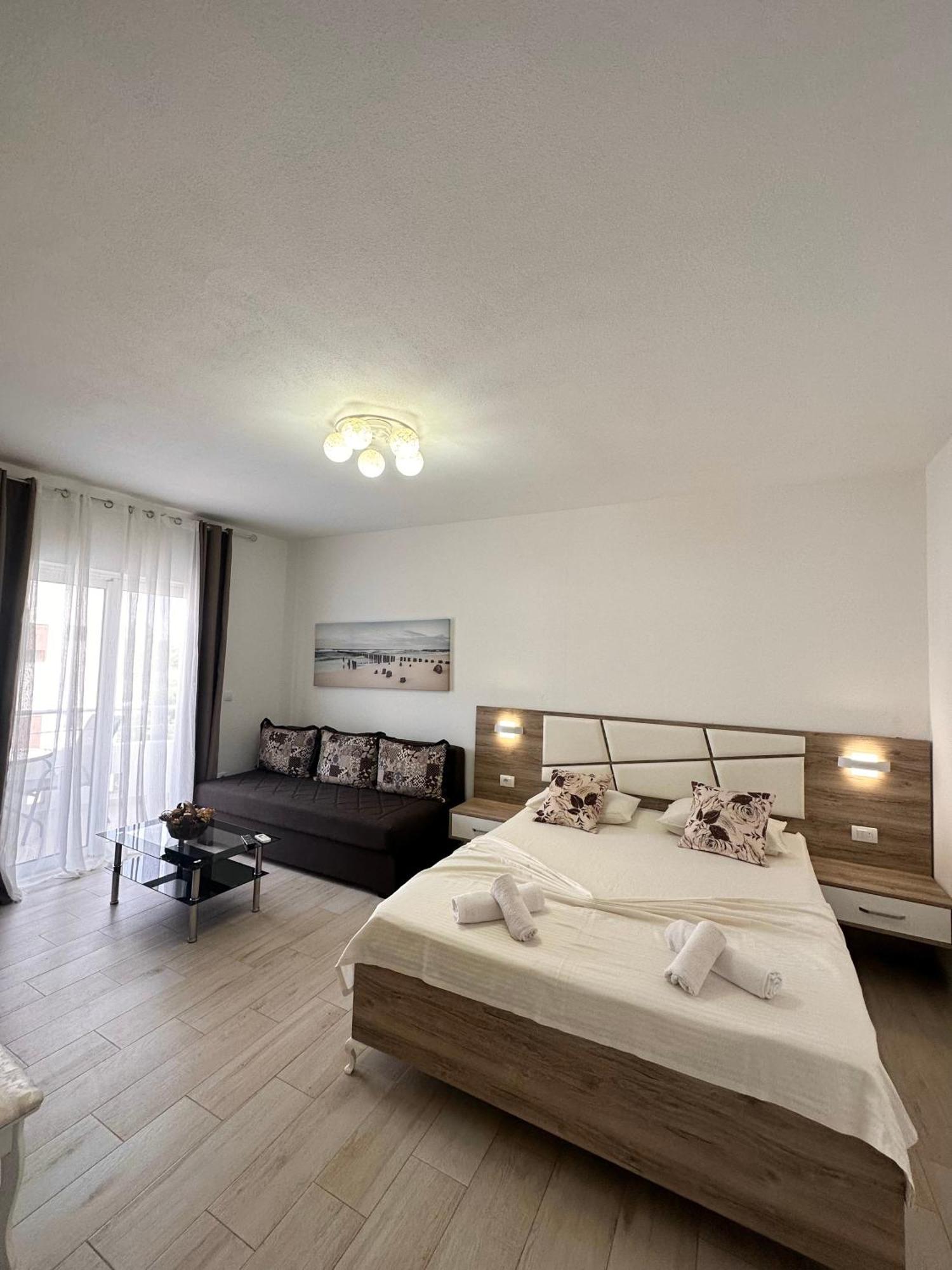 Apartmens Xhenis Lux Ulcinj Buitenkant foto