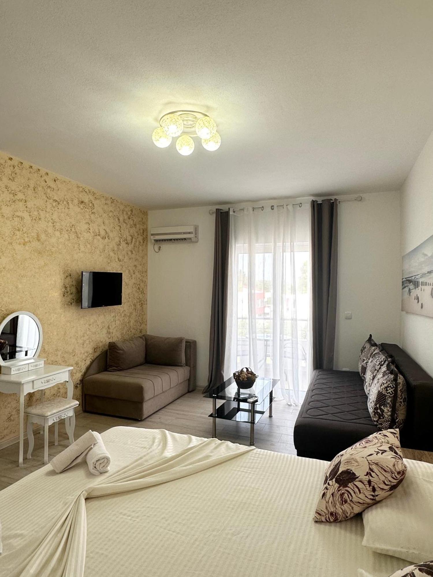 Apartmens Xhenis Lux Ulcinj Buitenkant foto