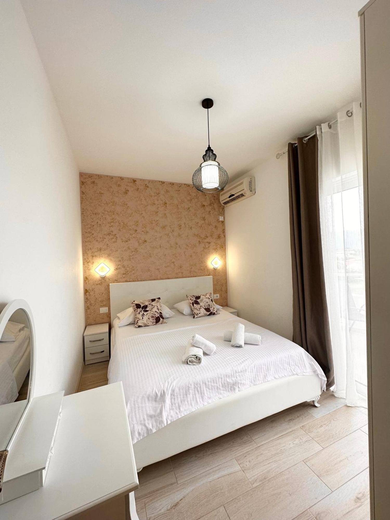 Apartmens Xhenis Lux Ulcinj Buitenkant foto